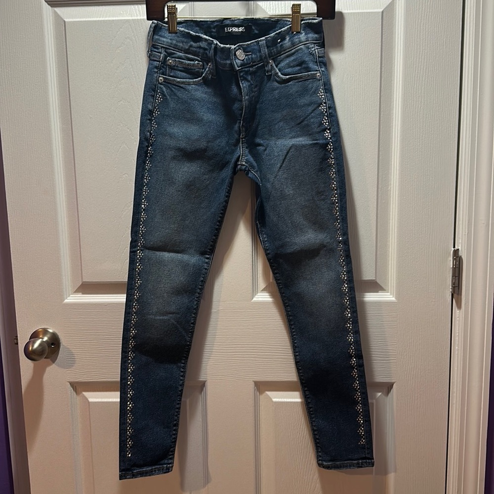 EXPRESS BLUE JEANS